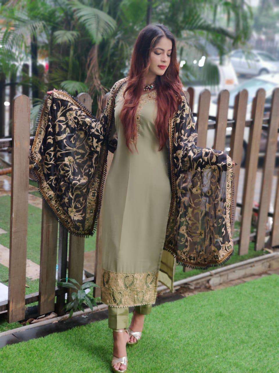 ALIZEH BY RUMAISHA 107-A TO 107-B SERIES BEAUTIFUL PAKISTANI SUITS COLORFUL STYLISH FANCY CASUAL WEAR & ETHNIC WEAR GEORGETTE EMBROIDERED DRESSES AT WHOLESALE PRICE