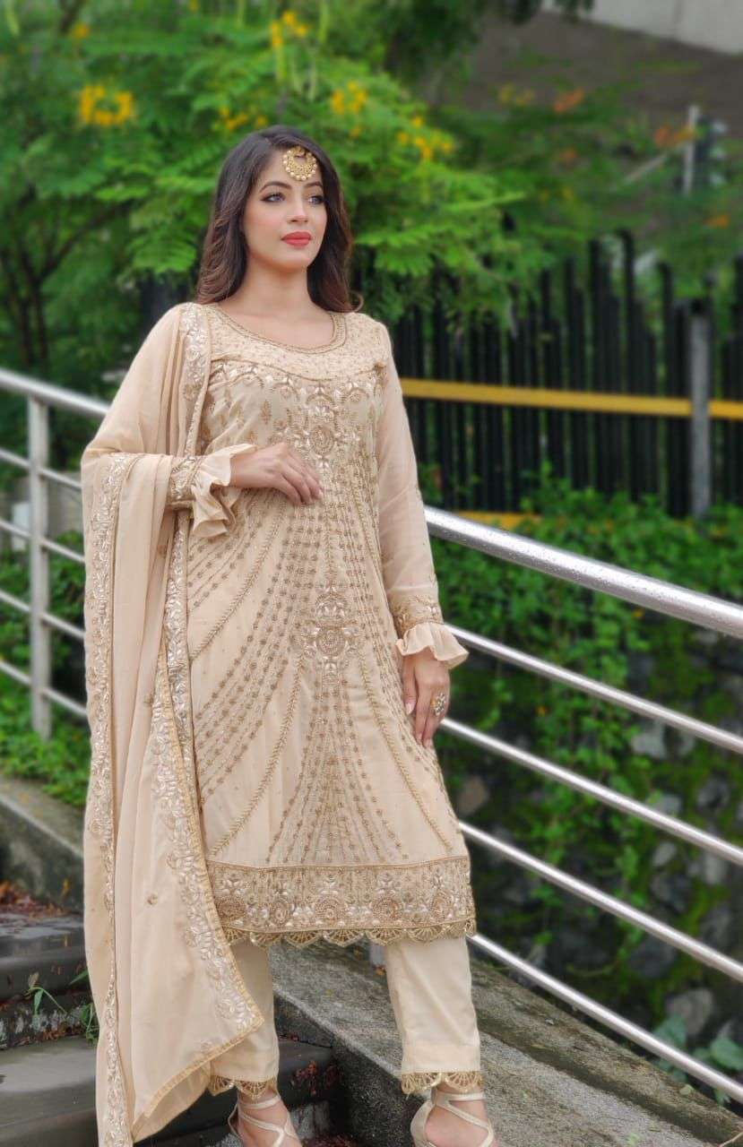 MAFIROZ BY RUMAISHA FASHION 105-A TO 105-D SERIES DESIGNER PAKISTANI SUITS BEAUTIFUL STYLISH FANCY COLORFUL PARTY WEAR & OCCASIONAL WEAR FAUX GEORGETTE EMBROIDERED DRESSES AT WHOLESALE PRICE