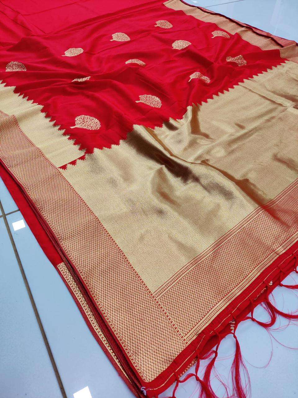 JHARONKA BY SHREE MATARAM 01 TO 02 SERIES INDIAN TRADITIONAL WEAR COLLECTION BEAUTIFUL STYLISH FANCY COLORFUL PARTY WEAR & OCCASIONAL WEAR BANARASI JACQUARD SAREES AT WHOLESALE PRICE