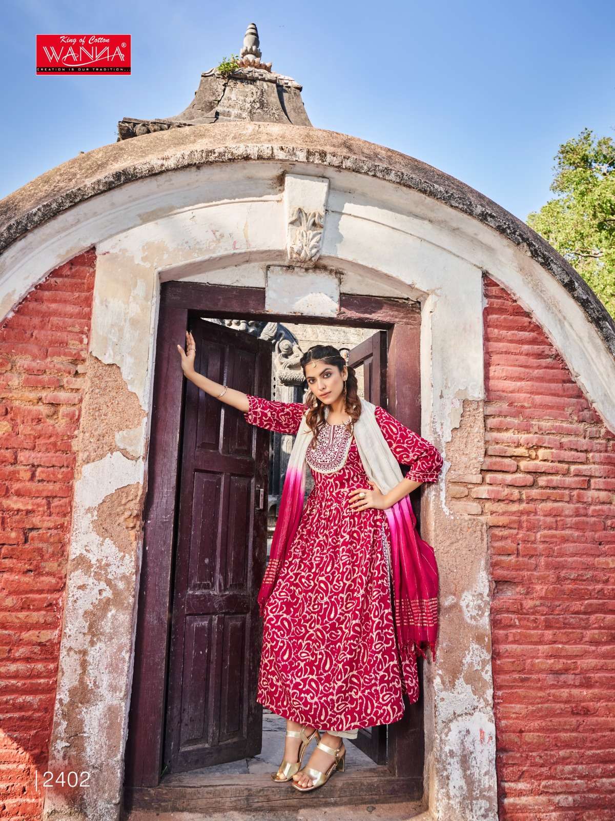 Naira Queen Vol-3 By Wanna 2601 To 2603 Series Designer Festive Suits Beautiful Fancy Colorful Stylish Party Wear & Occasional Wear Viscose Rayon Dresses At Wholesale Price