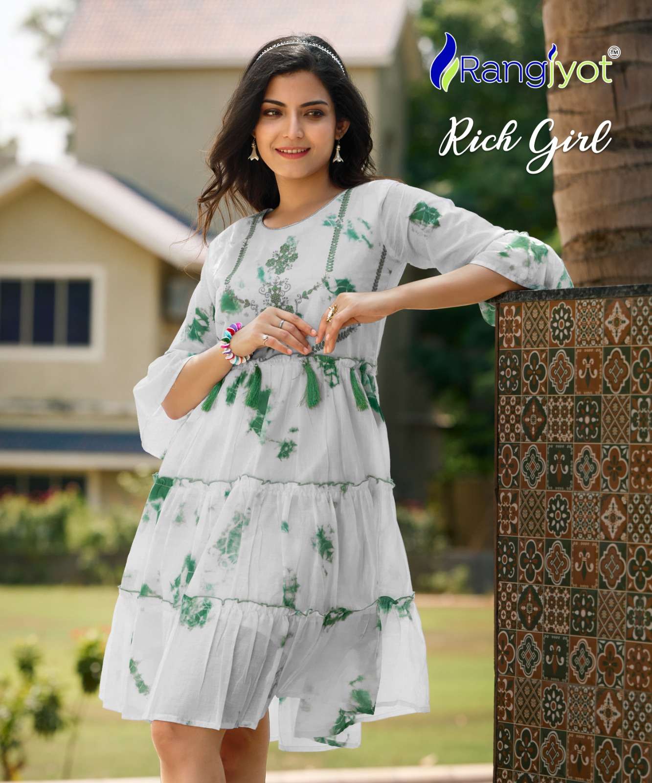 Rich Girl By Rangjyot Fashion 1001 To 1007 Series Designer Stylish Fancy Colorful Beautiful Party Wear & Ethnic Wear Collection Cotton Mal Kurtis At Wholesale Price