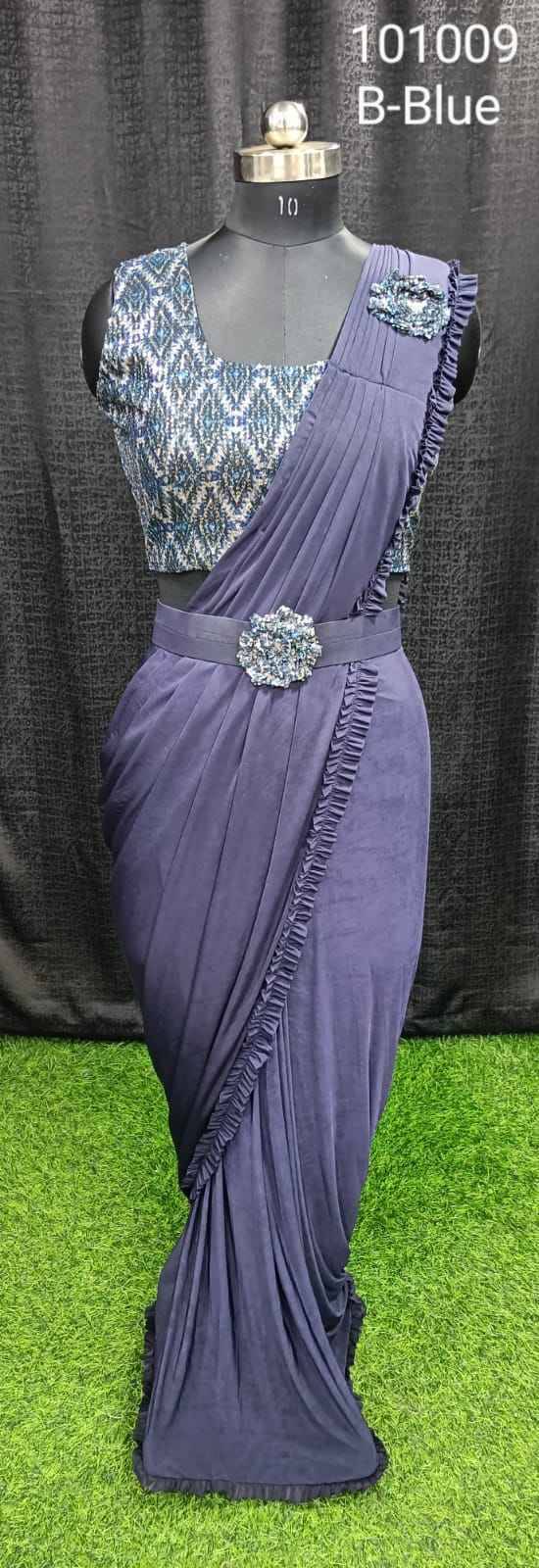101009 By Amoha Trendz Indian Traditional Wear Collection Beautiful Stylish Fancy Colorful Party Wear & Occasional Wear Imported Sarees At Wholesale Price