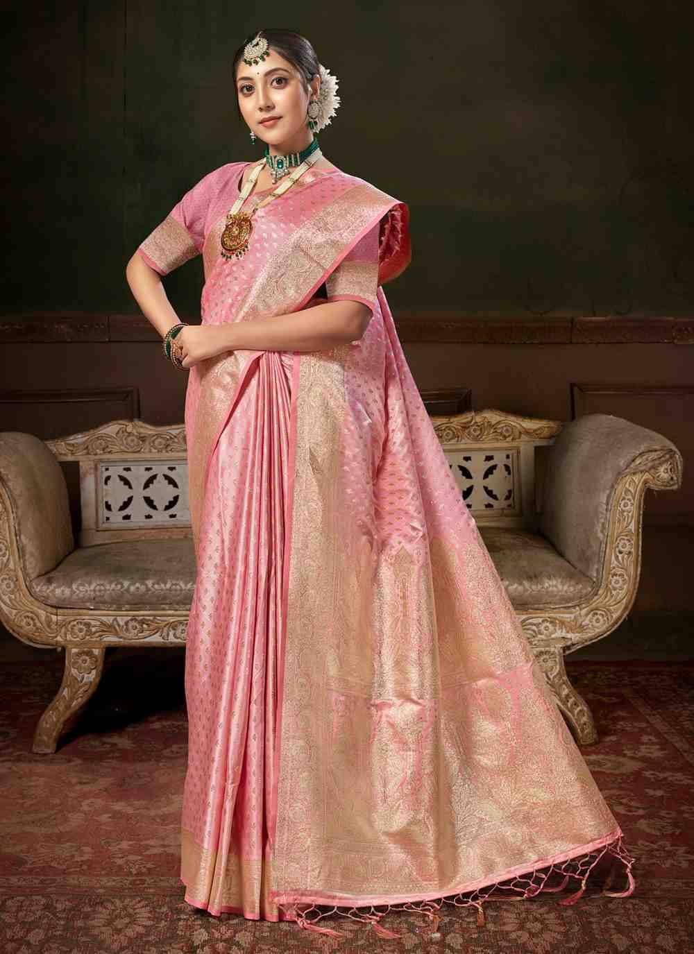 Manpasand By Sangam Prints 1001 To 1006 Series Indian Traditional Wear Collection Beautiful Stylish Fancy Colorful Party Wear & Occasional Wear Banarasi Silk Sarees At Wholesale Price
