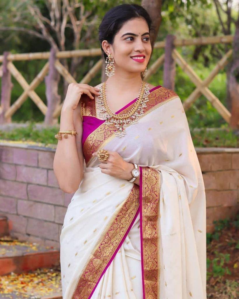 Kp-3078 By Fashid Wholesale 01 To 02 Series Indian Traditional Wear Collection Beautiful Stylish Fancy Colorful Party Wear & Occasional Wear Soft Lichi Silk Sarees At Wholesale Price