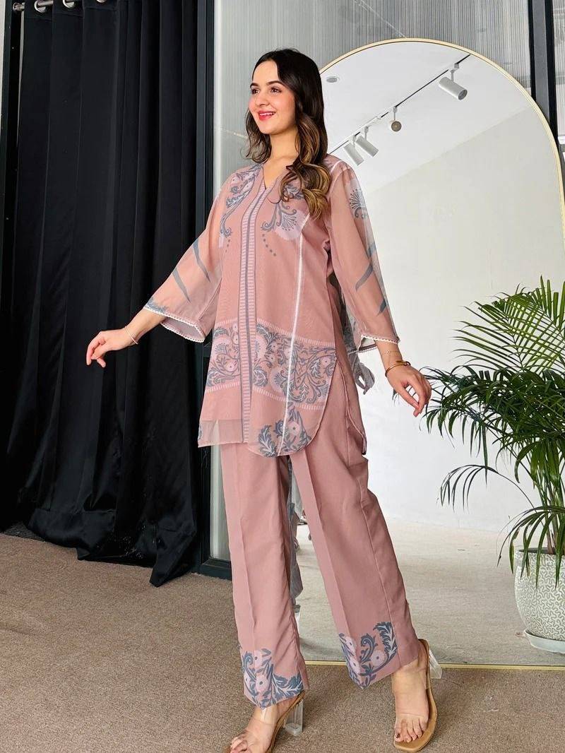 Kl-32 By Fashid Wholesale Beautiful Suits Colorful Stylish Fancy Casual Wear & Ethnic Wear Faux Georgette Dresses At Wholesale Price