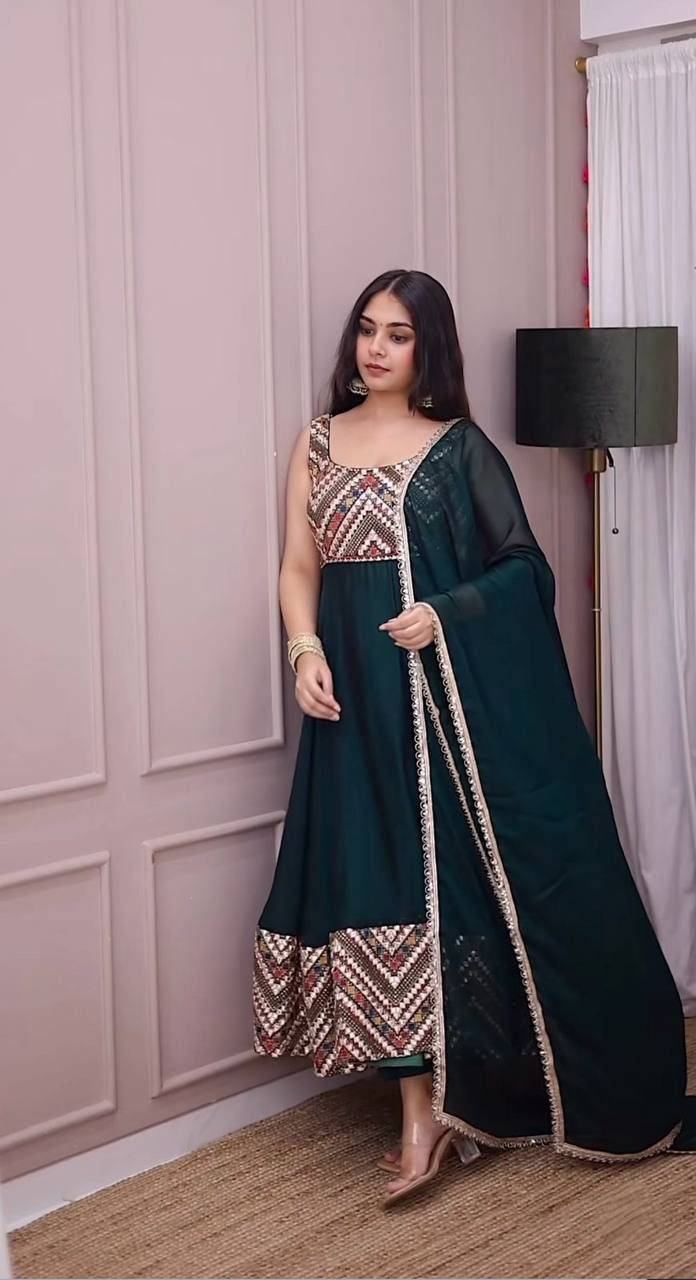 Le-1938 By Fashid Wholesale Designer Stylish Fancy Colorful Beautiful Party Wear & Ethnic Wear Collection Georgette Gown With Dupatta At Wholesale Price