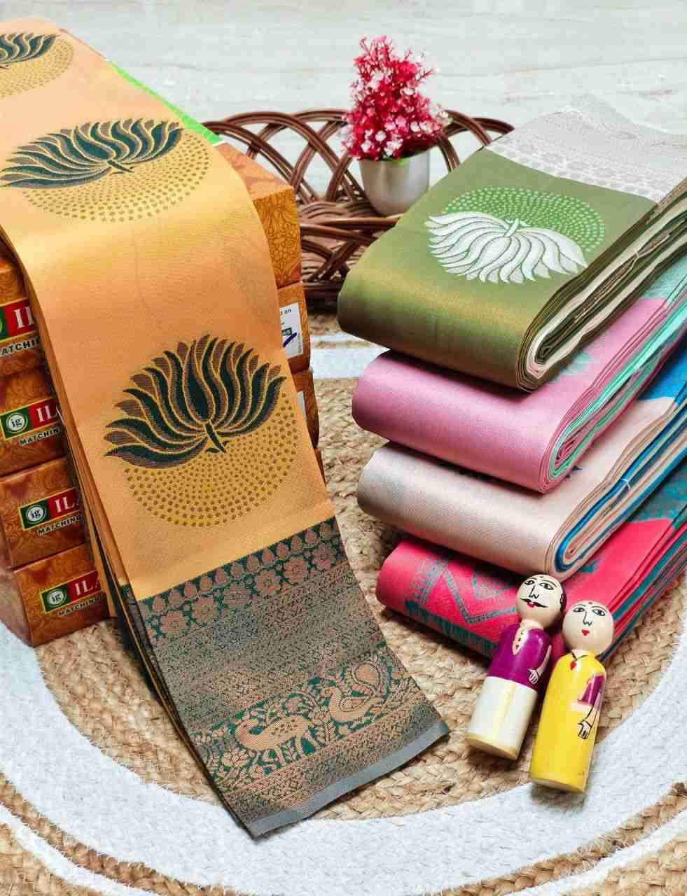 Sb-922 By Fashid Wholesale 01 To 04 Series Indian Traditional Wear Collection Beautiful Stylish Fancy Colorful Party Wear & Occasional Wear Pure Banarasi Silk Sarees At Wholesale Price