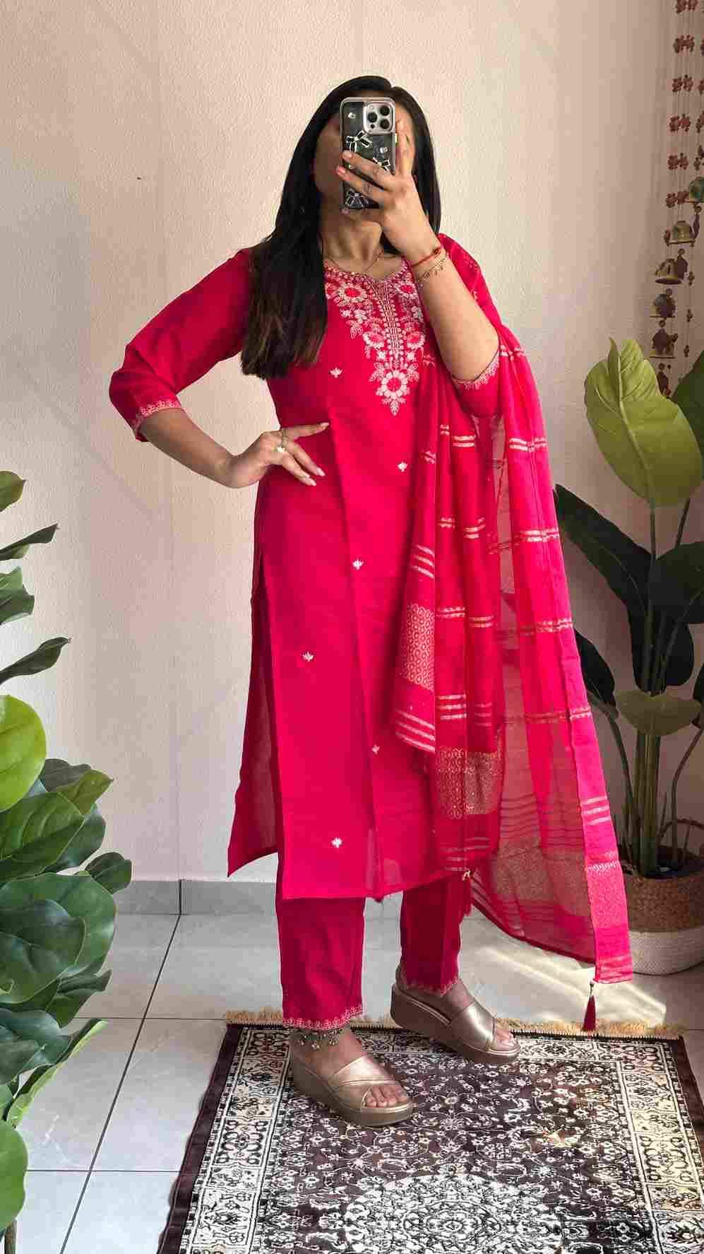 Vtd-07 By Fashid Wholesale Beautiful Festive Suits Colorful Stylish Fancy Casual Wear & Ethnic Wear Roman Silk Dresses At Wholesale Price