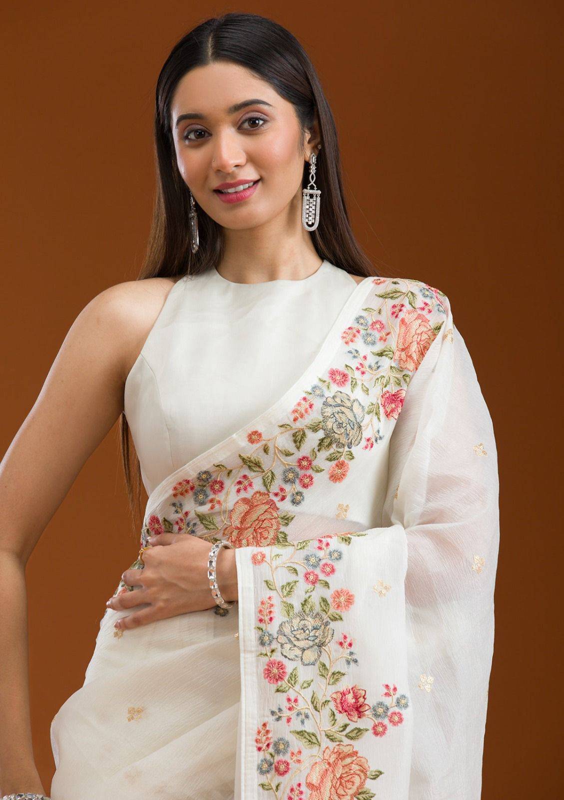 Vs-Sarika By Fashid Wholesale 01 To 03 Series Indian Traditional Wear Collection Beautiful Stylish Fancy Colorful Party Wear & Occasional Wear Soft Crunchy Silk Sarees At Wholesale Price