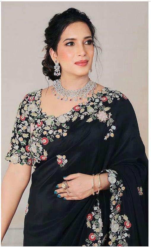 Vs Devi By Fashid Wholesale Indian Traditional Wear Collection Beautiful Stylish Fancy Colorful Party Wear & Occasional Wear Faux Georgette Sarees At Wholesale Price
