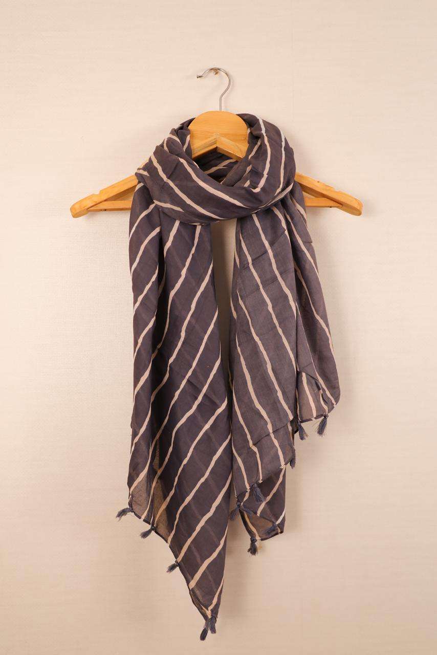 KANZ SCARF BY KAAMIRI 1001 TO 1016 SERIES DESIGNER BEAUTIFUL STYLISH FANCY COLORFUL PARTY WEAR & ETHNIC WEAR COTTON STOLES WITH TASSELS SCARF AT WHOLESALE PRICE