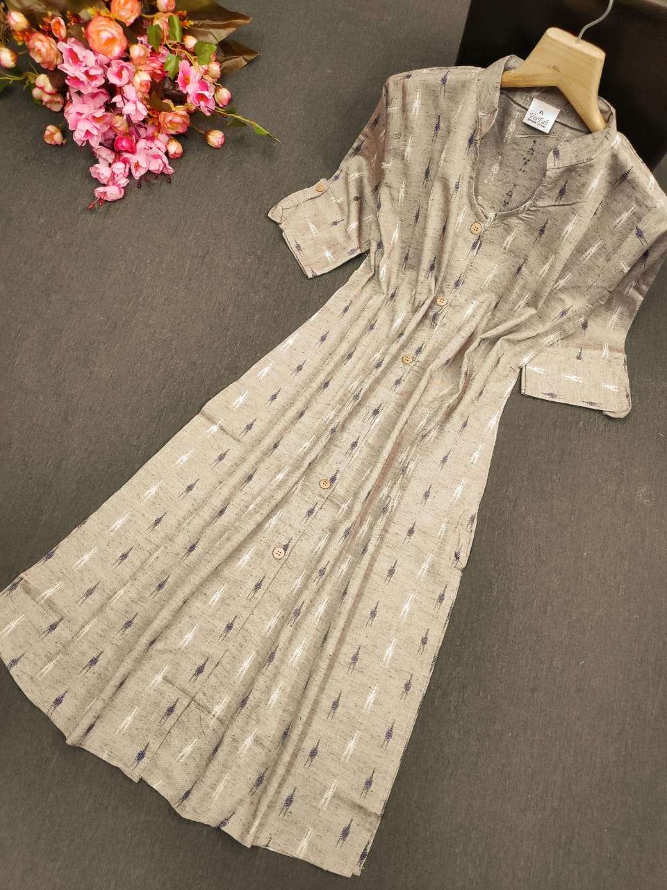 SHRUG BY VEE FAB 01 TO 06 SERIES STYLISH FANCY BEAUTIFUL COLORFUL CASUAL WEAR & ETHNIC WEAR HANDLOOM COTTON PRINTED KURTIS AT WHOLESALE PRICE