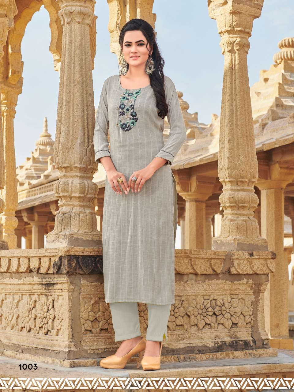 ZOOMREE BY RANG KALA 1001 TO 1007 SERIES DESIGNER BEAUTIFUL STYLISH FANCY COLORFUL PARTY WEAR & ETHNIC WEAR & READY TO WEAR RAYON WEAVING LINING KURTIS AT WHOLESALE PRICE