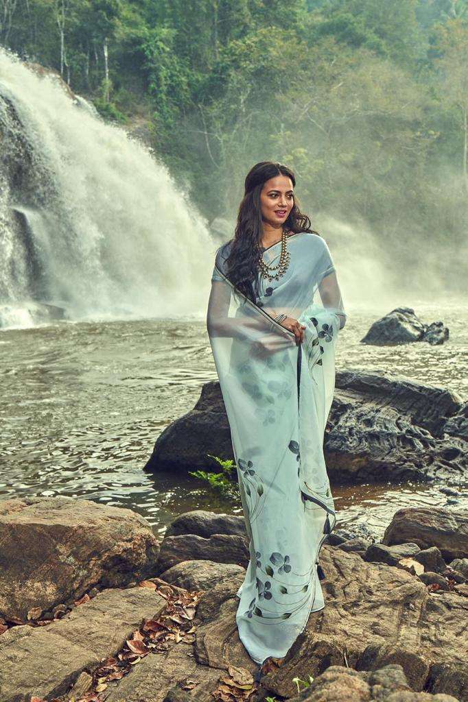 PICHIKA BY LT FABRICS 01 TO 05 SERIES INDIAN TRADITIONAL WEAR COLLECTION BEAUTIFUL STYLISH FANCY COLORFUL PARTY WEAR & OCCASIONAL WEAR SOFT ORGANZA SILK SAREES AT WHOLESALE PRICE