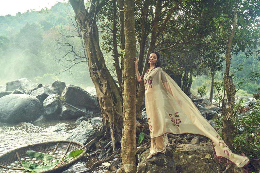 PICHIKA BY LT FABRICS 01 TO 05 SERIES INDIAN TRADITIONAL WEAR COLLECTION BEAUTIFUL STYLISH FANCY COLORFUL PARTY WEAR & OCCASIONAL WEAR SOFT ORGANZA SILK SAREES AT WHOLESALE PRICE