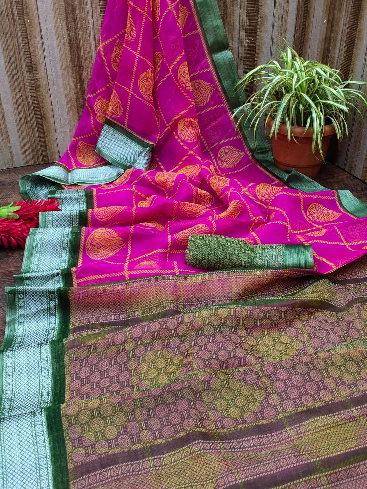MYRA VOL-8 BY MYRA 801 TO 812 SERIES INDIAN TRADITIONAL WEAR COLLECTION BEAUTIFUL STYLISH FANCY COLORFUL PARTY WEAR & OCCASIONAL WEAR PREMIUM ORGANZA SAREES AT WHOLESALE PRICE