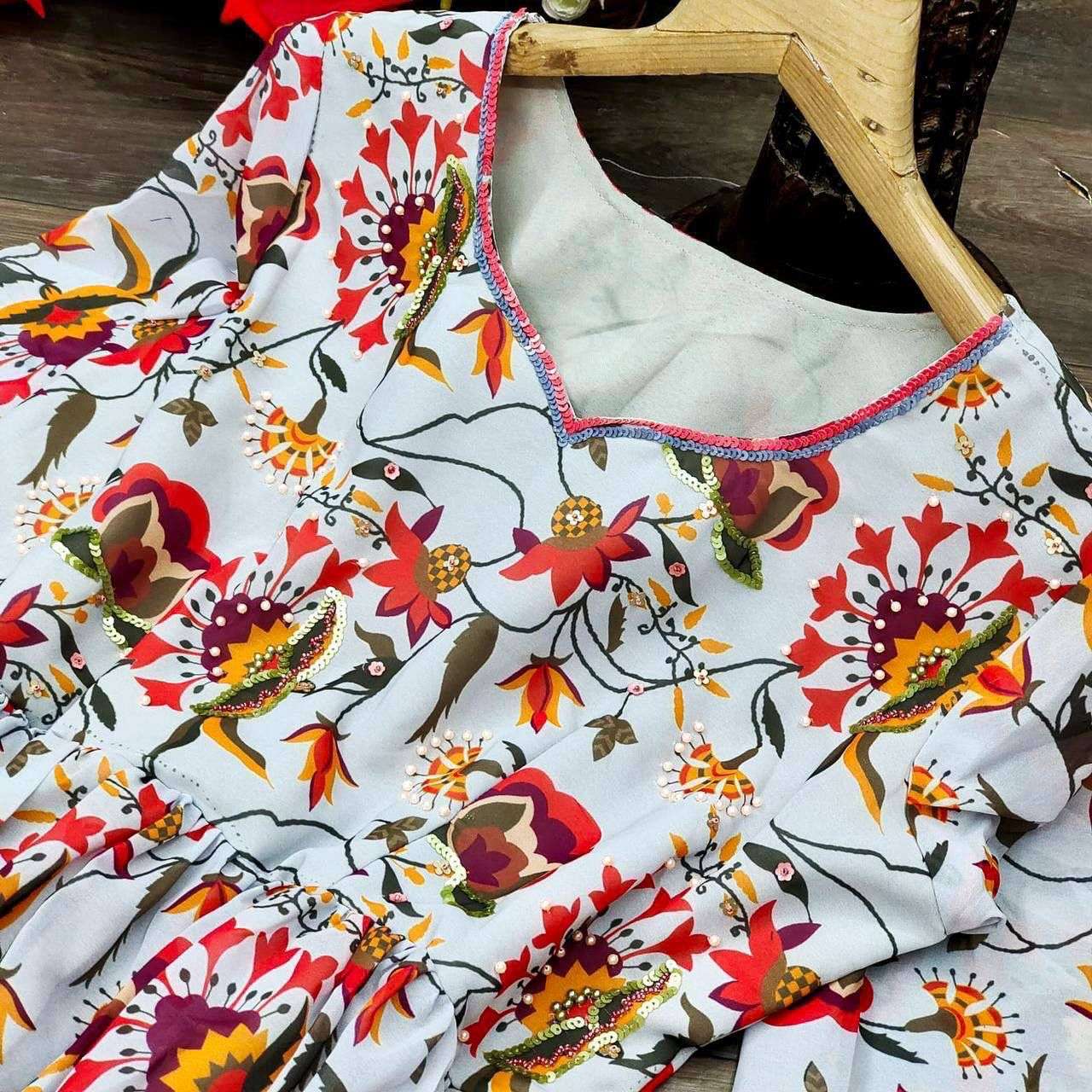 VD-071-4591 BY KAAMIRI BEAUTIFUL STYLISH FANCY COLORFUL CASUAL WEAR & ETHNIC WEAR GEORGETTE WITH WORK GOWNS AT WHOLESALE PRICE