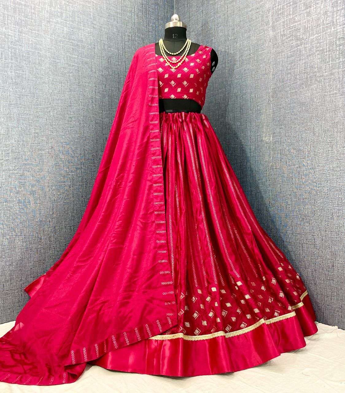 ZEEYA NADIRA BY VARNI FABRICS 6004 TO 6006 SERIES DESIGNER BEAUTIFUL NAVRATRI COLLECTION OCCASIONAL WEAR & PARTY WEAR CHINNON/HEAVY GEORGETTE LEHENGAS AT WHOLESALE PRICE