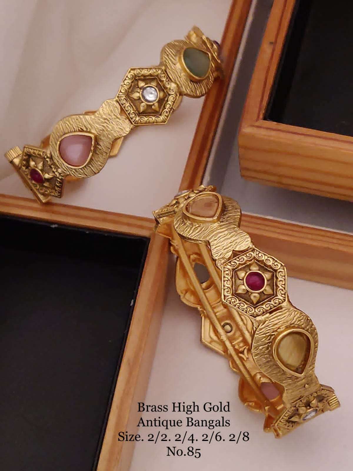 ANTIQUE BANGALS BY FASHID WHOLESALE TRADITIONAL ARTIFICIAL JEWELLERY FOR INDIAN ATTIRE AT EXCLUSIVE RANGE.