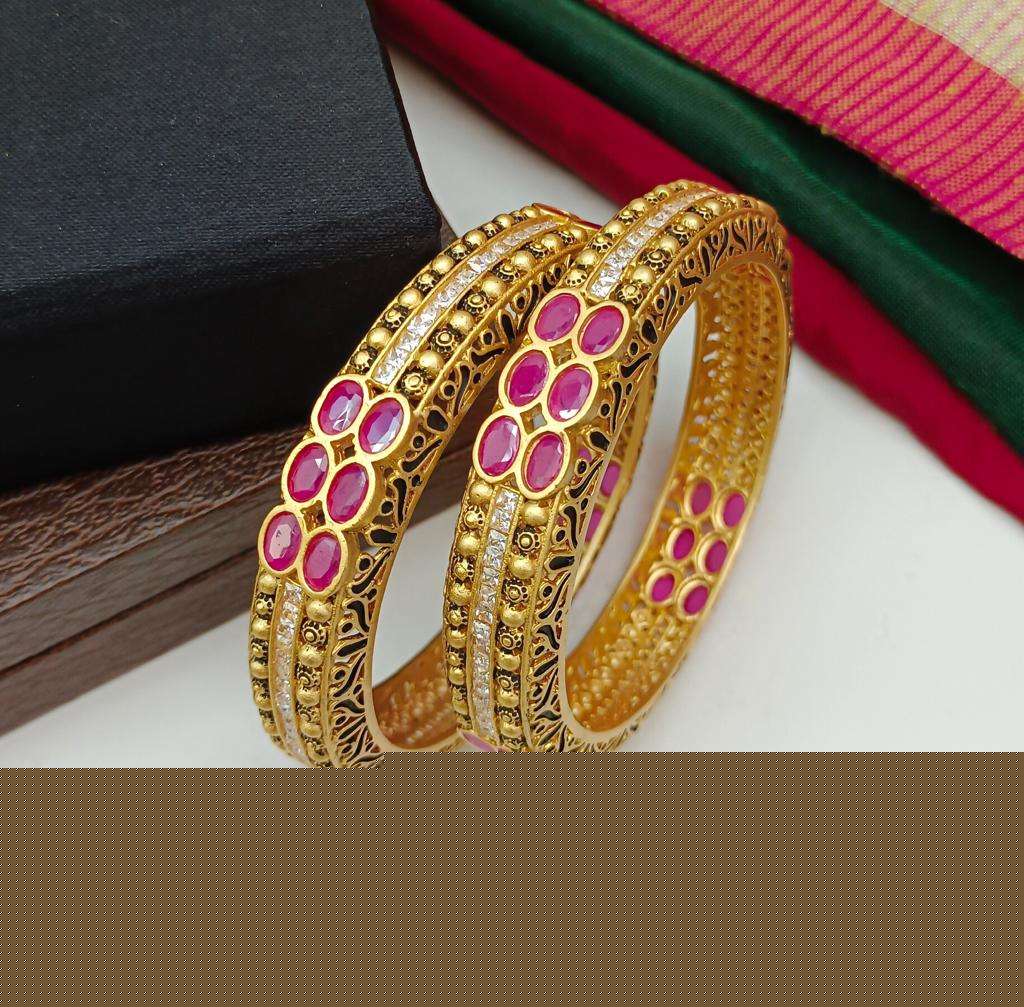 ANTIQUE BANGALS BY FASHID WHOLESALE TRADITIONAL ARTIFICIAL JEWELLERY FOR INDIAN ATTIRE AT EXCLUSIVE RANGE.