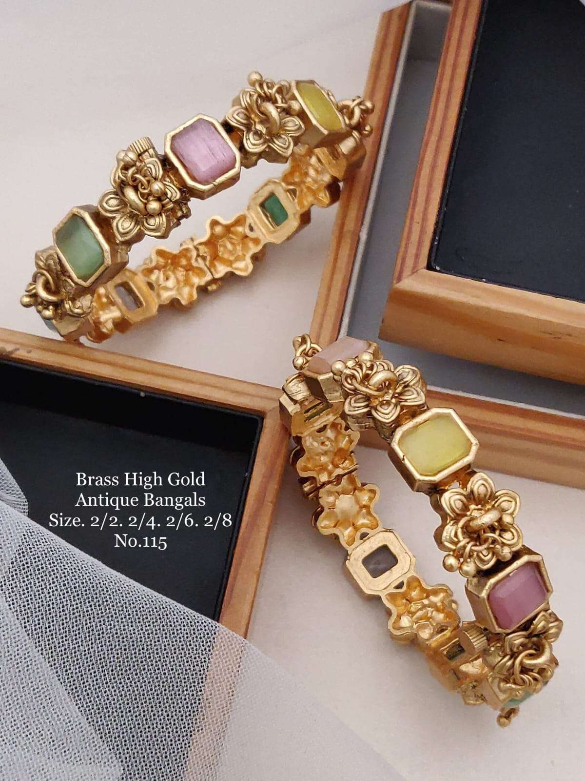 ANTIQUE BANGALS BY FASHID WHOLESALE TRADITIONAL ARTIFICIAL JEWELLERY FOR INDIAN ATTIRE AT EXCLUSIVE RANGE.