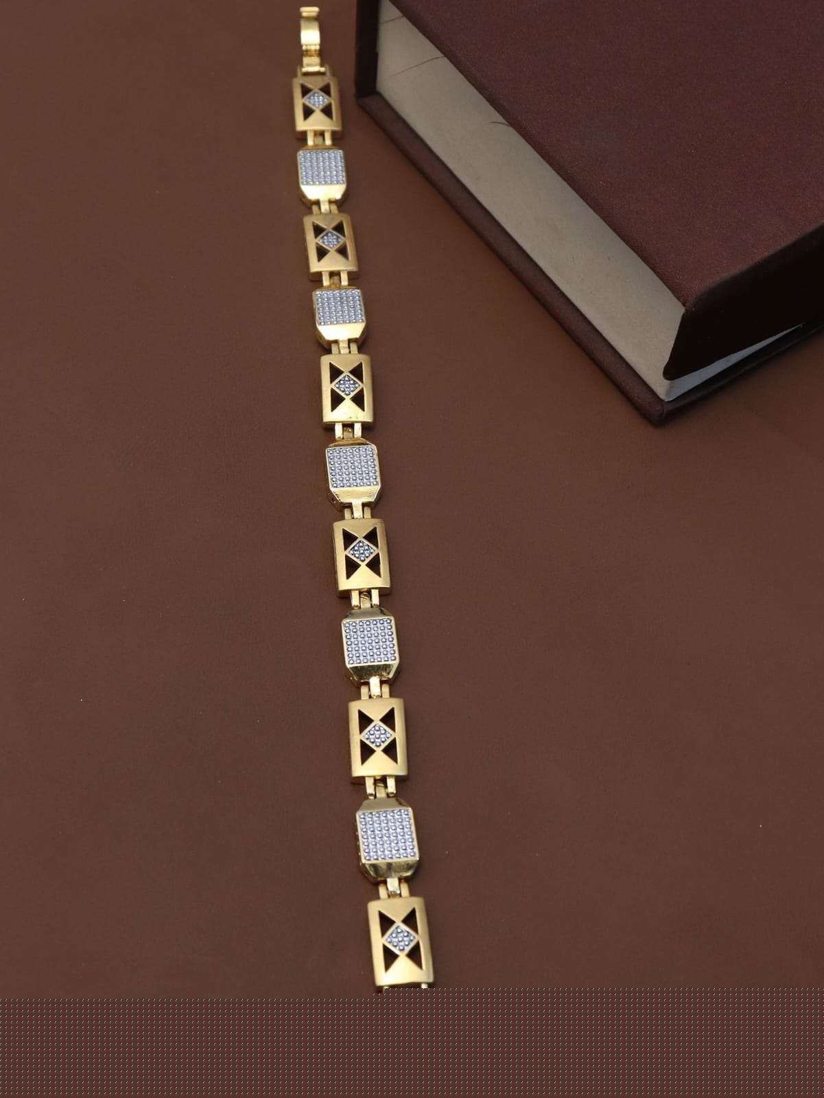 B-177 BY FASHID WHOLESALE TRADITIONAL IMITATION JEWELLERY FOR INDIAN ATTIRE AT EXCLUSIVE RANGE.