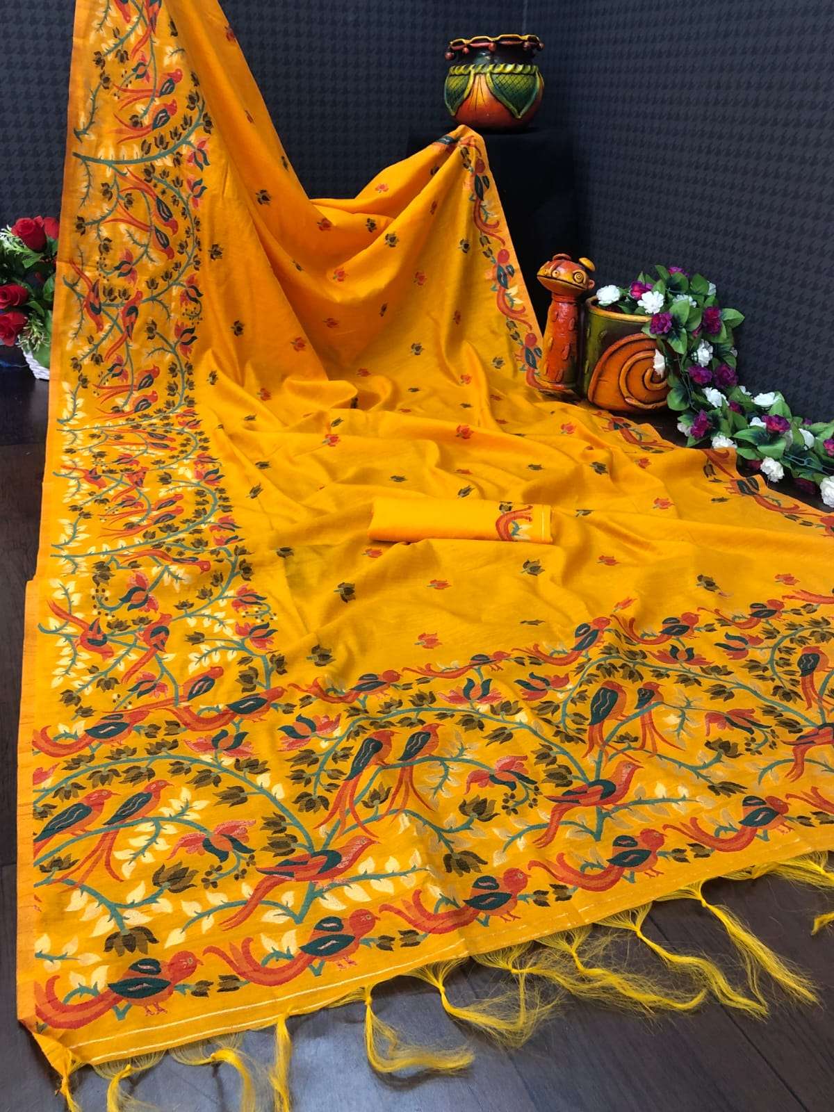 GRTN 9053 SERIES BY FASHID WHOLESALE 9053 TO 9058 SERIES INDIAN TRADITIONAL WEAR COLLECTION BEAUTIFUL STYLISH FANCY COLORFUL PARTY WEAR & OCCASIONAL WEAR HEAVY COTTON SAREES AT WHOLESALE PRICE