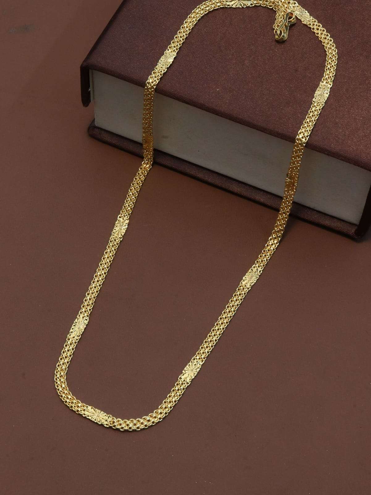 C-139 BY FASHID WHOLESALE TRADITIONAL IMITATION JEWELLERY FOR INDIAN ATTIRE AT EXCLUSIVE RANGE.