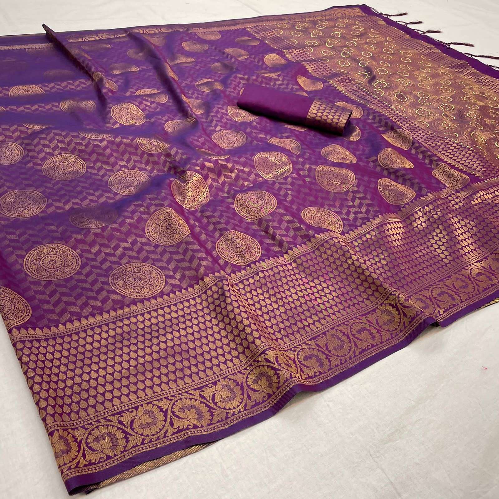 STONE JAHANVI BY FASHID WHOLESALE 01 TO 05 SERIES 3M INDIAN TRADITIONAL WEAR COLLECTION BEAUTIFUL STYLISH FANCY COLORFUL PARTY WEAR & OCCASIONAL WEAR SOFT SILK SAREES AT WHOLESALE PRICE