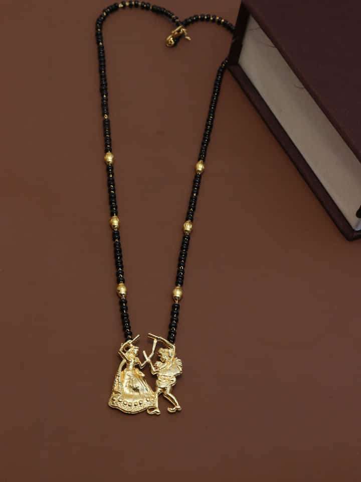 M-370 BY FASHID WHOLESALE TRADITIONAL IMITATION JEWELLERY FOR INDIAN ATTIRE AT EXCLUSIVE RANGE.