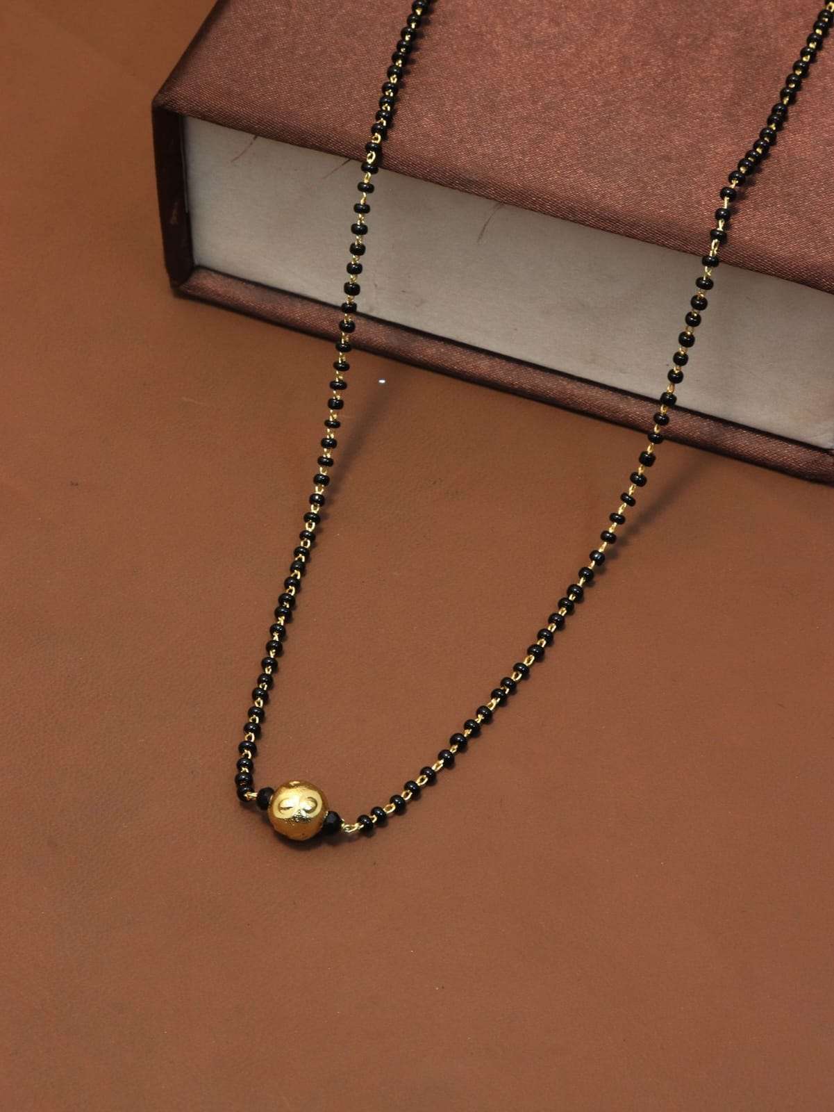 M-101 BY FASHID WHOLESALE TRADITIONAL IMITATION JEWELLERY FOR INDIAN ATTIRE AT EXCLUSIVE RANGE.