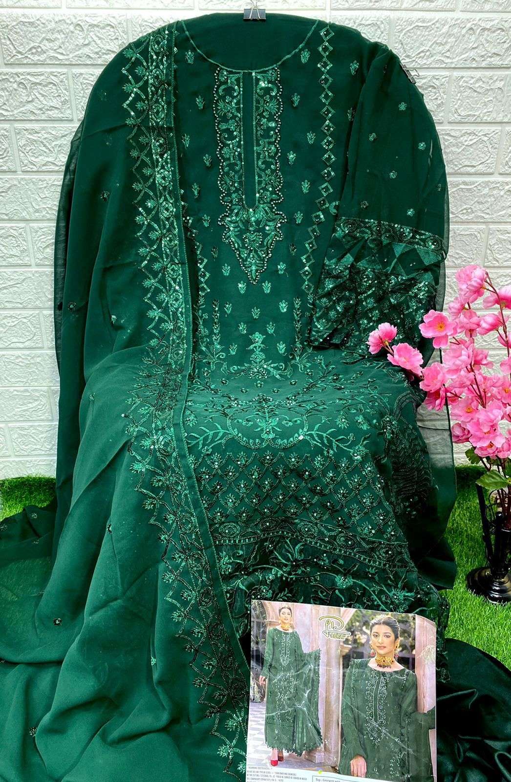 AAYARA 35 COLOURS BY LAAIBAH DESIGNER 35-A TO 35-D SERIES DESIGNER PAKISTANI SUITS COLLECTION BEAUTIFUL STYLISH COLORFUL FANCY PARTY WEAR & OCCASIONAL WEAR GEORGETTE DRESSES AT WHOLESALE PRICE
