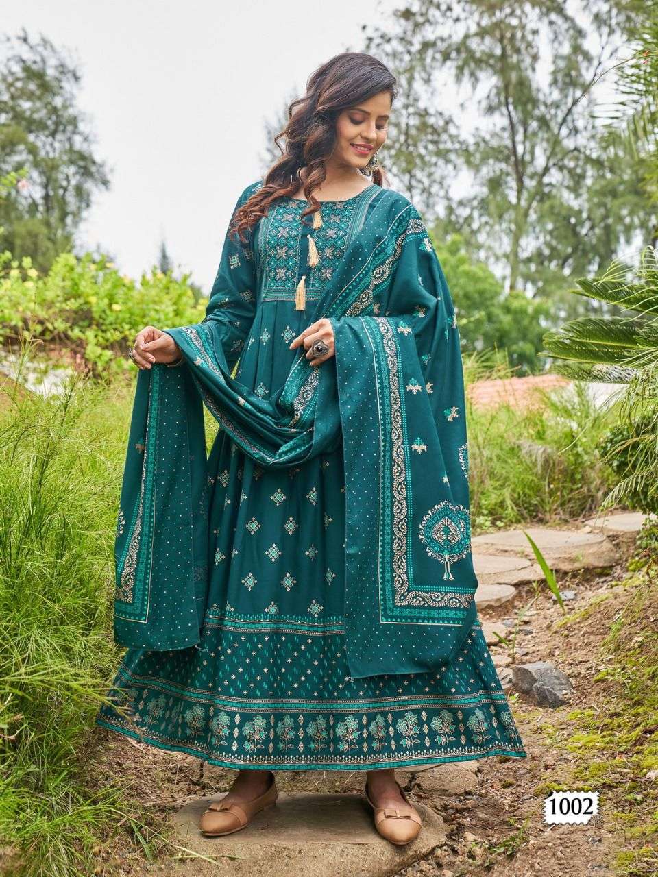 ARABIC KUTHU VOL-3 BY BANWERY FASHION 1001 TO 1008 SERIES BEAUTIFUL STYLISH FANCY COLORFUL CASUAL WEAR & ETHNIC WEAR RAYON PRINT GOWNS WITH DUPATTA AT WHOLESALE PRICE
