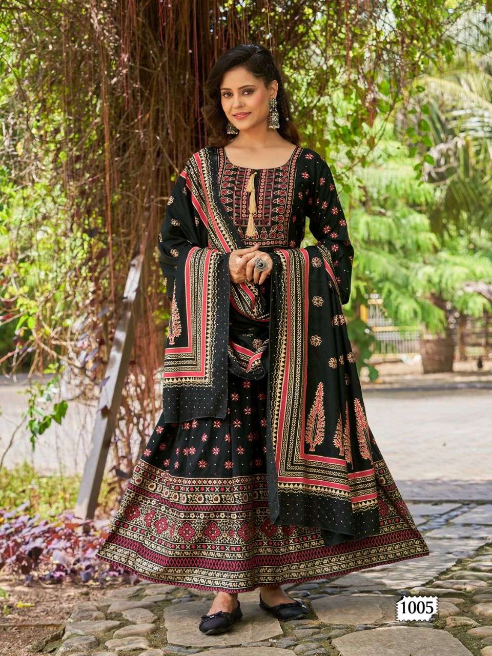 ARABIC KUTHU VOL-3 BY BANWERY FASHION 1001 TO 1008 SERIES BEAUTIFUL STYLISH FANCY COLORFUL CASUAL WEAR & ETHNIC WEAR RAYON PRINT GOWNS WITH DUPATTA AT WHOLESALE PRICE