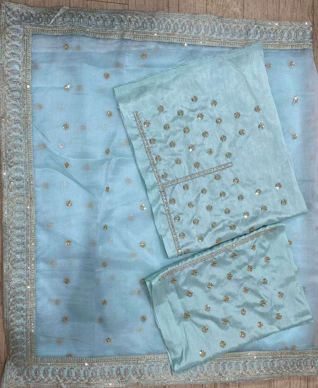 BT-1099 BY FASHID WHOLESALE INDIAN TRADITIONAL WEAR COLLECTION BEAUTIFUL STYLISH FANCY COLORFUL PARTY WEAR & OCCASIONAL WEAR ORGANZA SILK SAREES AT WHOLESALE PRICE