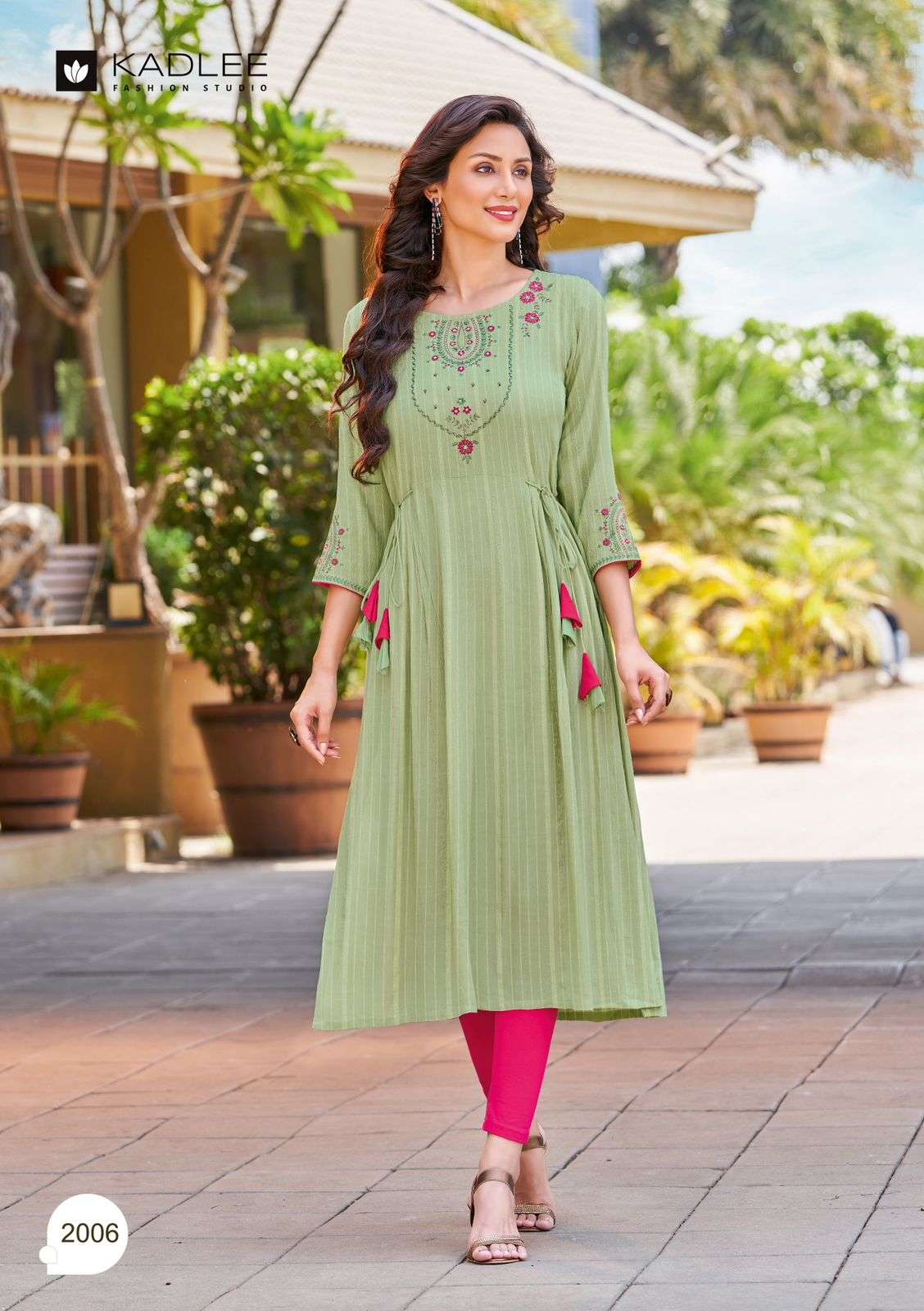 Inayat By Kadlee 2001 To 2006 Series Beautiful Stylish Fancy Colorful Casual Wear & Ethnic Wear Soft Cotton Kurtis At Wholesale Price
