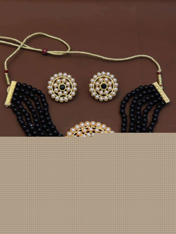S-586 SERIES BY FASHID WHOLESALE 586 TO 590 SERIES TRADITIONAL ARTIFICIAL JEWELLERY FOR INDIAN ATTIRE AT EXCLUSIVE RANGE.