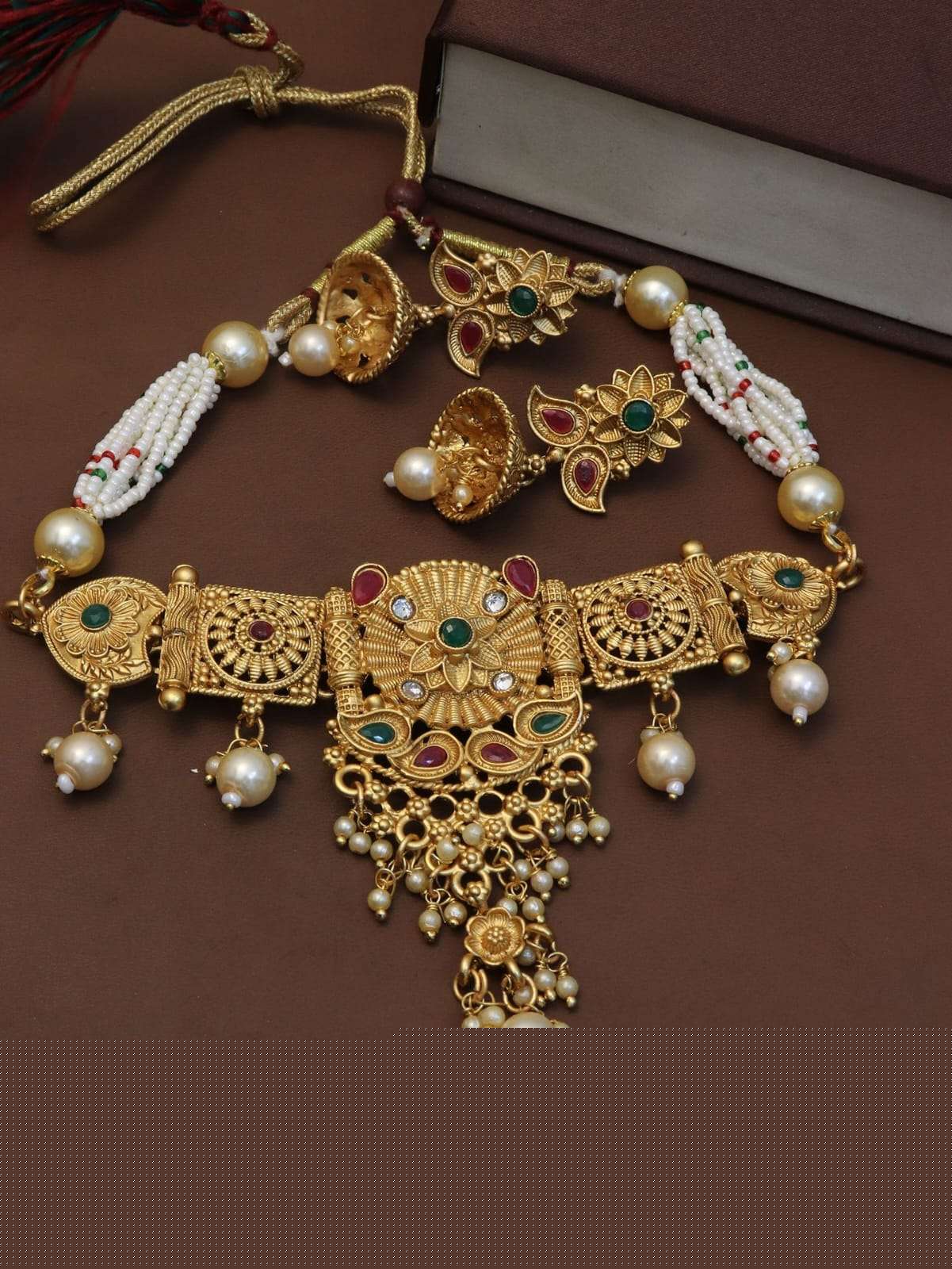 S-604 SERIES BY FASHID WHOLESALE 604 TO 605 SERIES TRADITIONAL ARTIFICIAL JEWELLERY FOR INDIAN ATTIRE AT EXCLUSIVE RANGE.