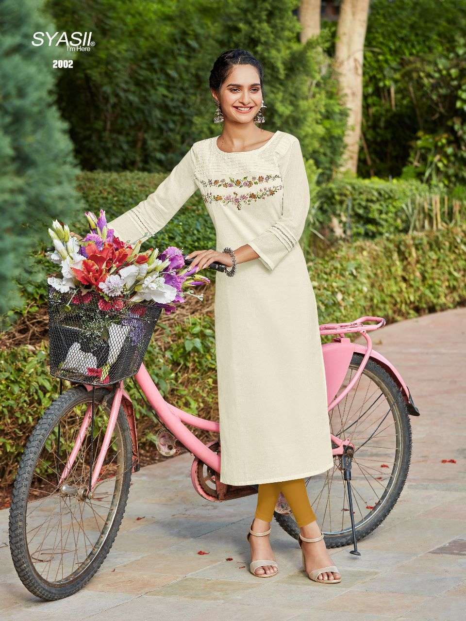 Aayat By Syasii 2001 To 2006 Series Designer Stylish Fancy Colorful Beautiful Party Wear & Ethnic Wear Collection Pure Cotton Kurtis At Wholesale Price