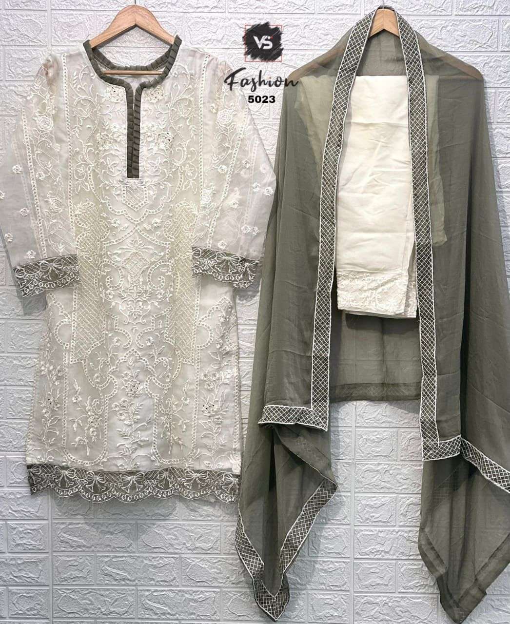 VS Fashion Hit Design 5023 By VS Fashion Beautiful Stylish Pakistani Suits Fancy Colorful Casual Wear & Ethnic Wear & Ready To Wear Organza Embroidery Dresses At Wholesale Price
