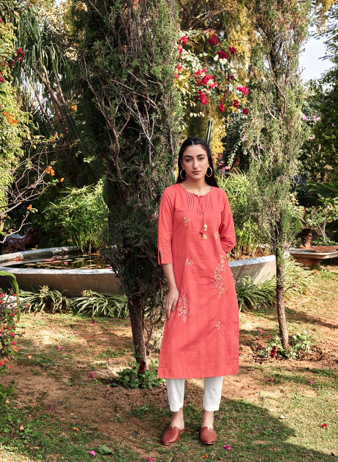 Tarz By Four Buttons 3121 To 3126 Series Designer Stylish Fancy Colorful Beautiful Party Wear & Ethnic Wear Collection Pure Cotton Kurtis At Wholesale Price