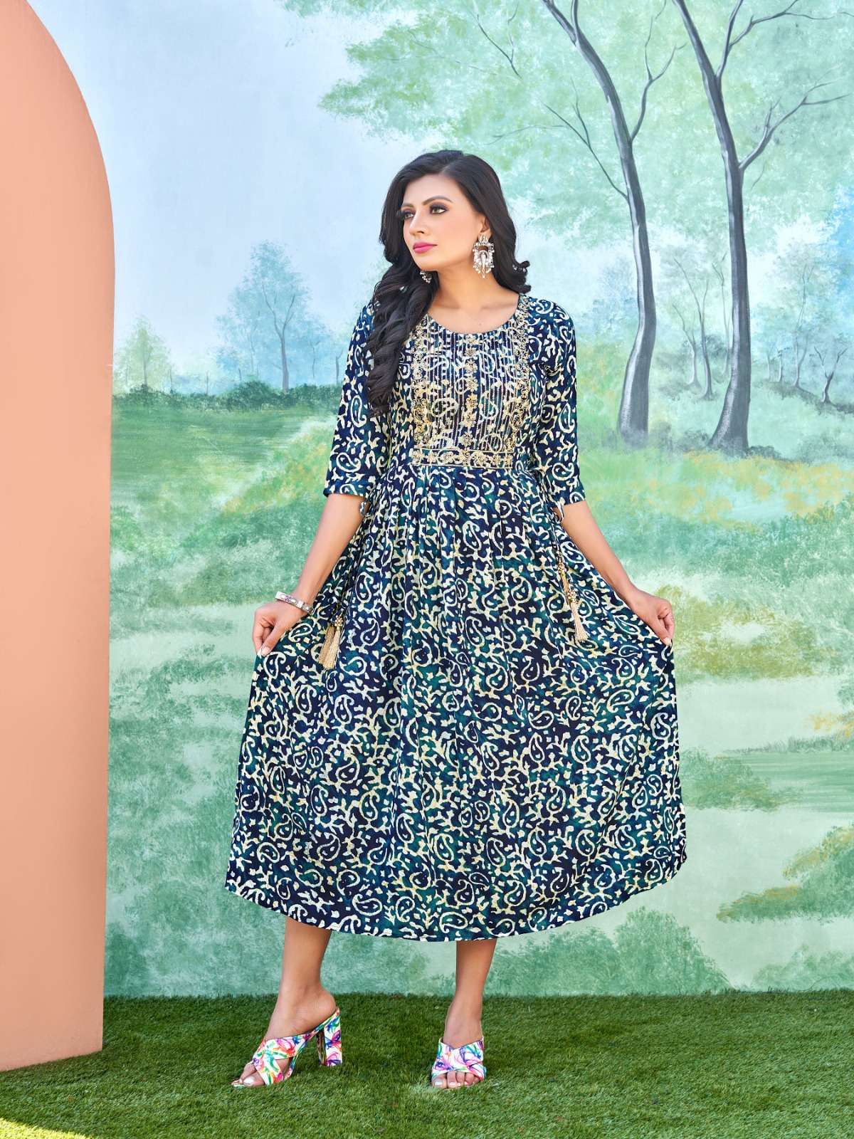 Sonpari By Smylee 1001 To 1008 Series Designer Stylish Fancy Colorful Beautiful Party Wear & Ethnic Wear Collection Rayon Foil Kurtis At Wholesale Price