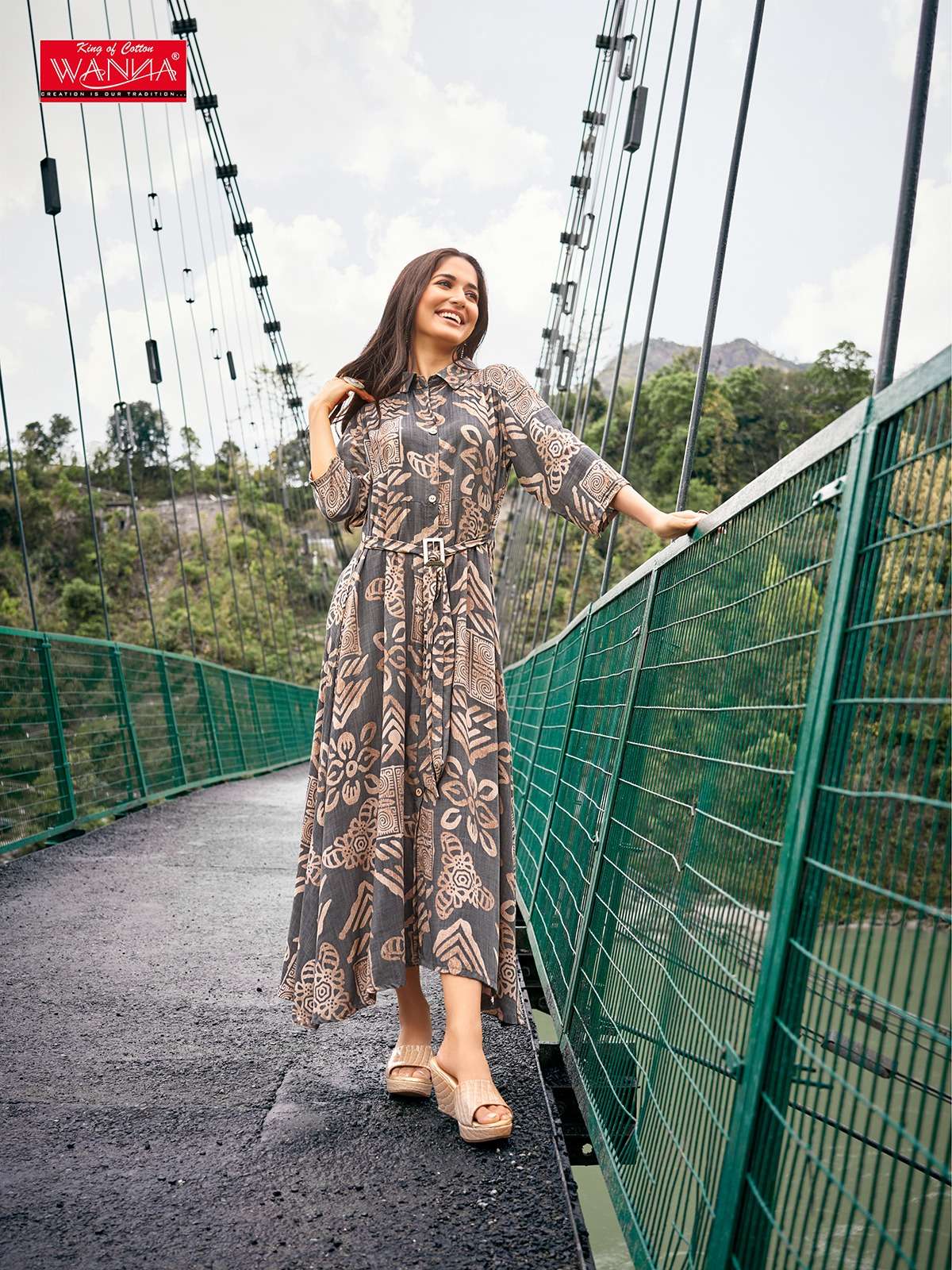 Amber By Wanna 154 To 161 Series Designer Stylish Fancy Colorful Beautiful Party Wear & Ethnic Wear Collection Heavy Rayon Print Kurtis At Wholesale Price