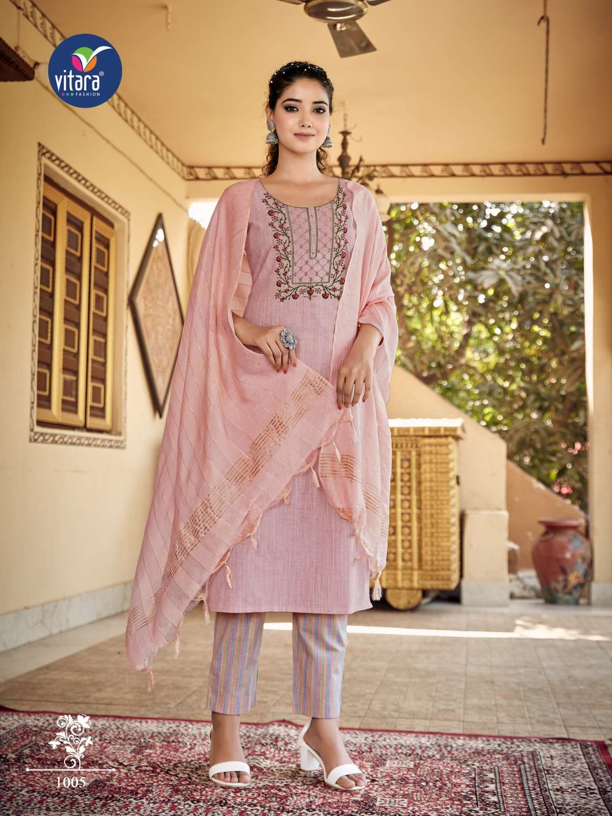 Majento By Vitara 1001 To 1005 Series Beautiful Stylish Festive Suits Fancy Colorful Casual Wear & Ethnic Wear & Ready To Wear Cotton Dresses At Wholesale Price