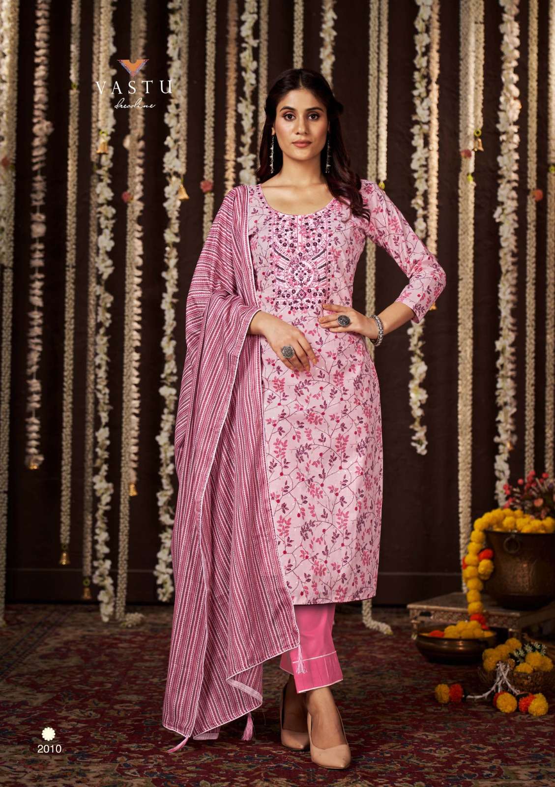 Gulmohar By Vastu Tex 2001 To 2010 Series Designer Suits Collection Beautiful Stylish Colorful Fancy Party Wear & Occasional Wear Pure Lawn Cotton Dresses At Wholesale Price