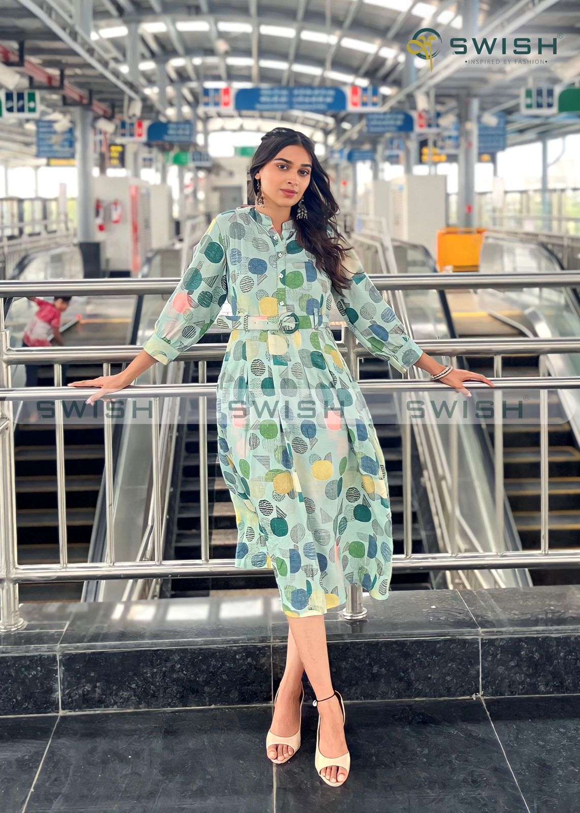 Metro Girls By Swish 101 To 105 Series Designer Stylish Fancy Colorful Beautiful Party Wear & Ethnic Wear Collection Heavy Rayon Print Kurtis At Wholesale Price