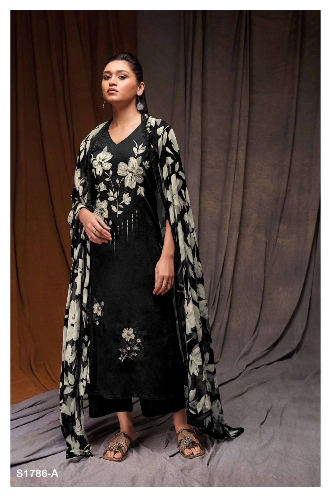 Hope-1786 By Ganga Fashion 1786-A To 1786-D Series Beautiful Stylish Festive Suits Fancy Colorful Casual Wear & Ethnic Wear & Ready To Wear Cotton Print Dresses At Wholesale Price