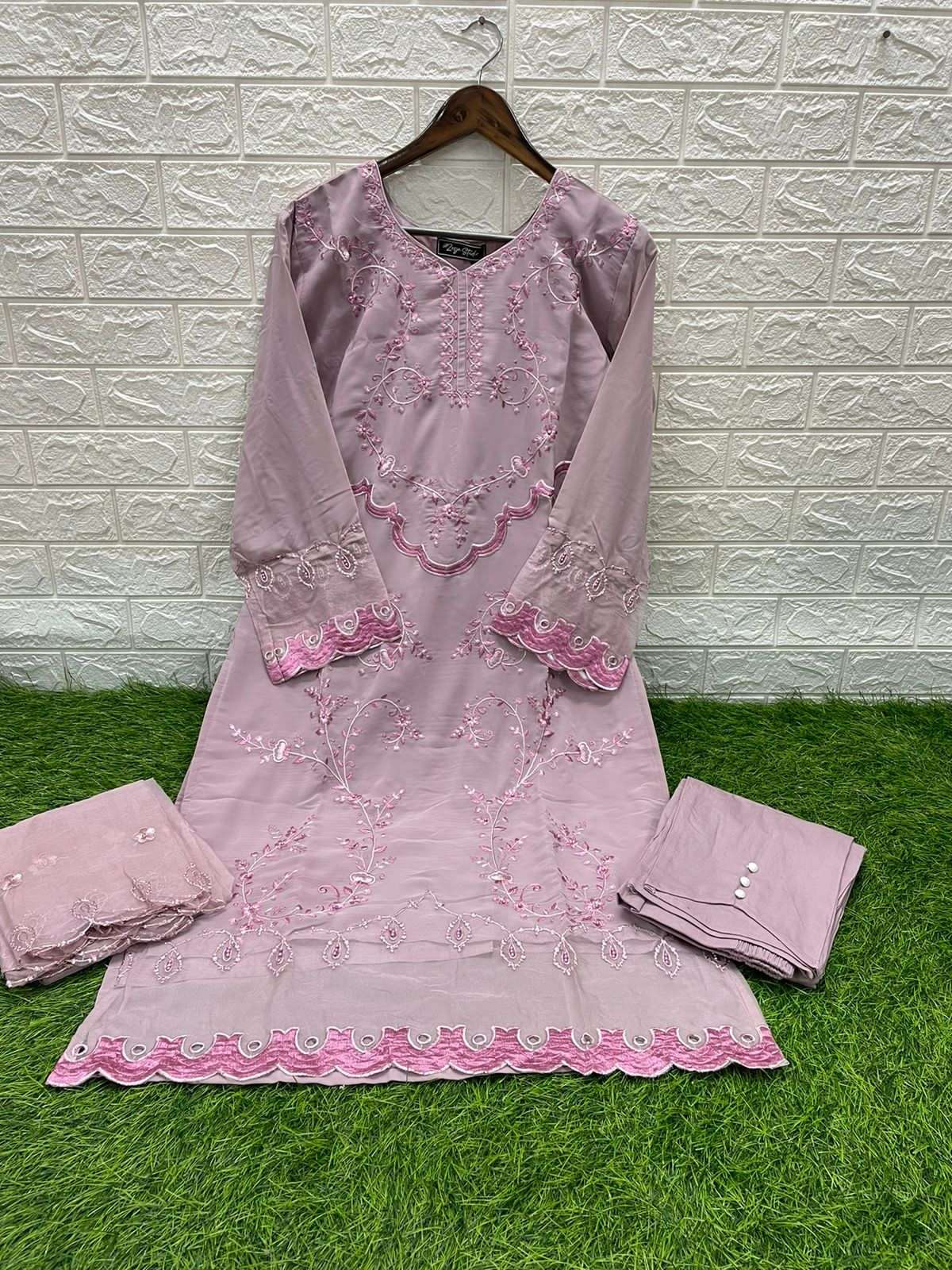 Zoya 1132 Colours By Zoya 1132-A To 1132-C Series Beautiful Pakistani Suits Colorful Stylish Fancy Casual Wear & Ethnic Wear Faux Georgette Dresses At Wholesale Price