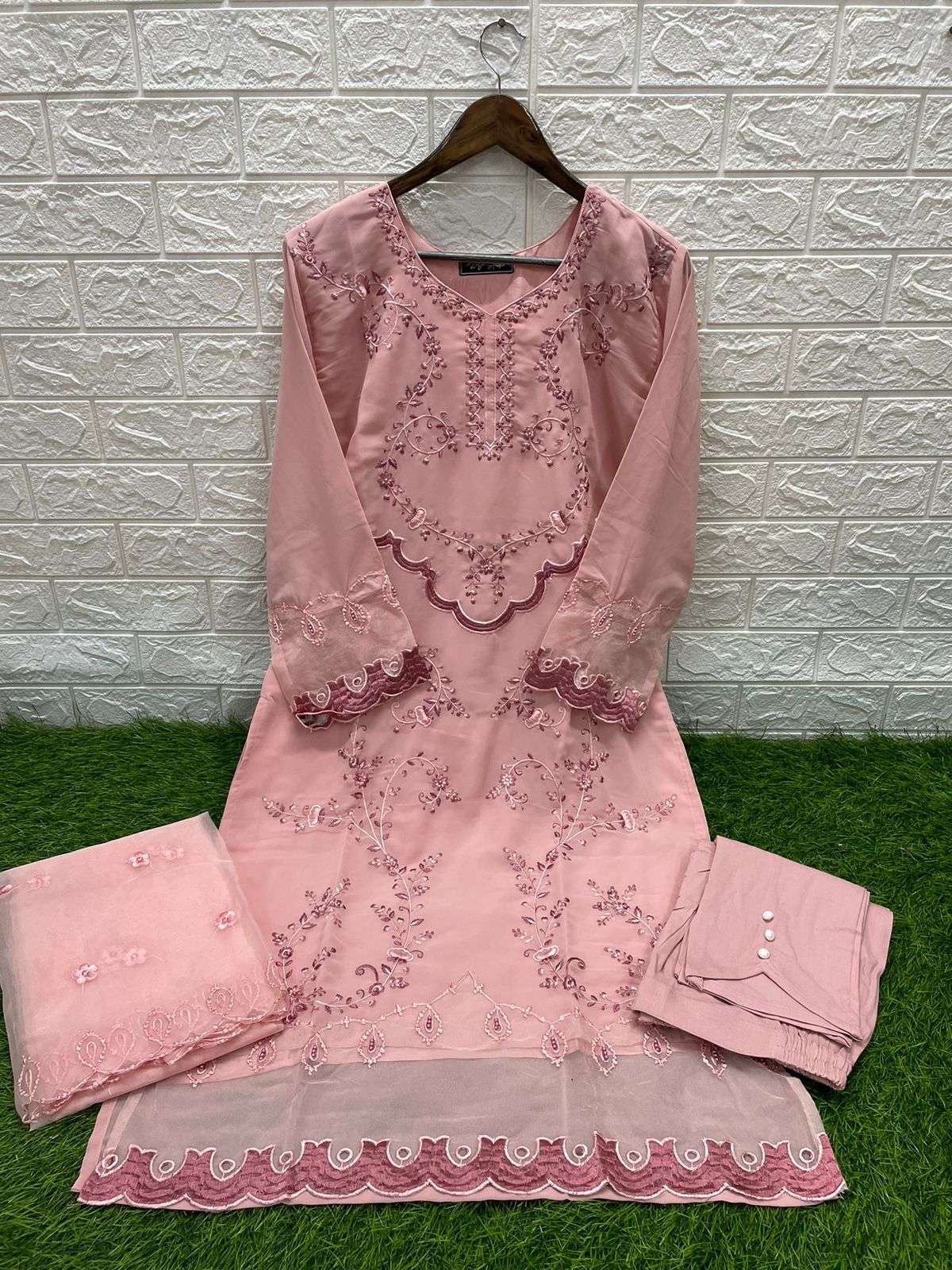 Zoya 1132 Colours By Zoya 1132-A To 1132-C Series Beautiful Pakistani Suits Colorful Stylish Fancy Casual Wear & Ethnic Wear Faux Georgette Dresses At Wholesale Price