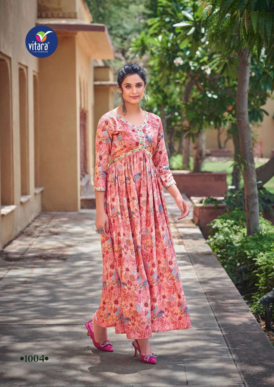 Raghini By Vitara 1001 To 1004 Series Designer Stylish Fancy Colorful Beautiful Party Wear & Ethnic Wear Collection Rayon Print Gown At Wholesale Price